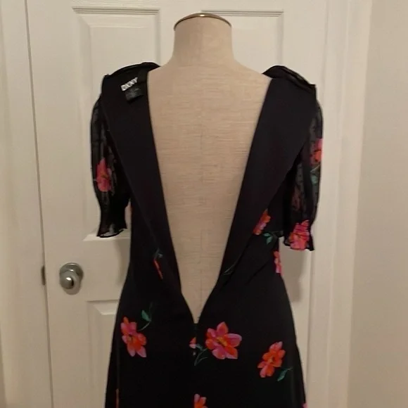 DKNY Dress Size 8 Navy Floral Chiffon Tie Neck Short Sleeve - Picture 6 of 12